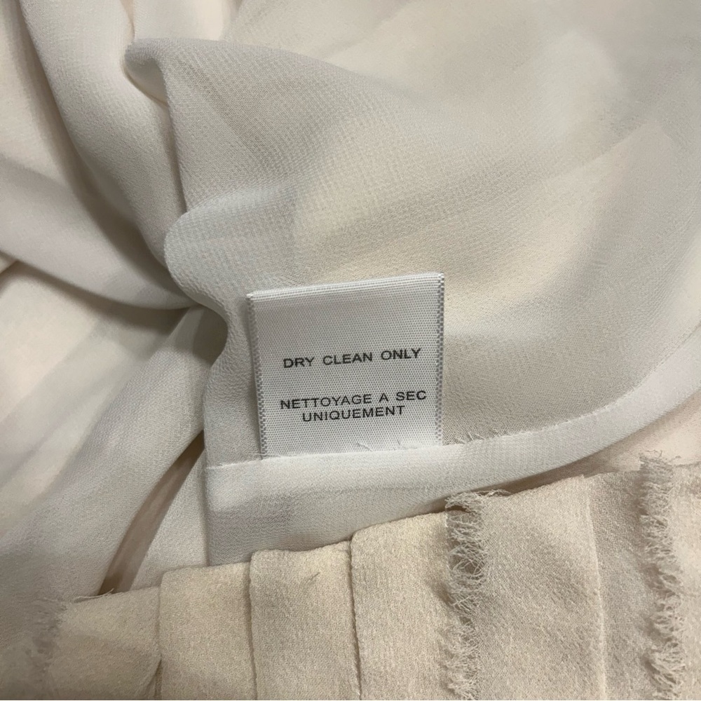 Joie 100% Silk Cream Pleated Blouse, Sz XS, Raw Edges, Lined Top - Picture 9 of 9